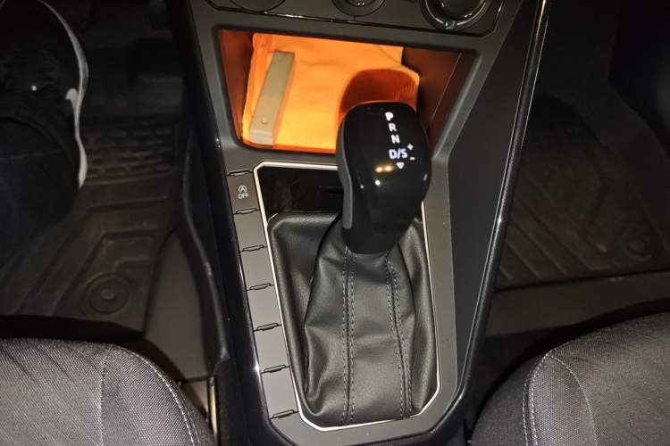 Used Volkswagen Lavida 2025 New Sharp 1.5L Outstanding New Edition Gear Lever