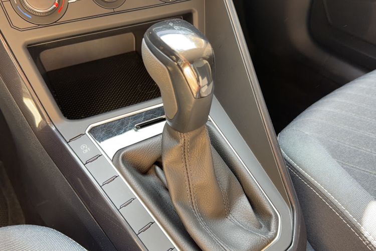 Used Volkswagen Lavida 2025 New Sharp 1.5L Outstanding New Edition Gear Lever