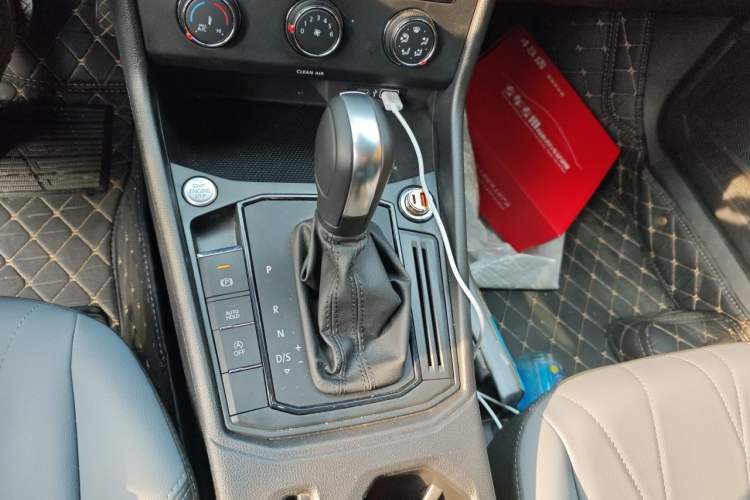 Used Volkswagen Lavida 2025 New Sharp 1.5L Outstanding New Vision Edition Gear Lever