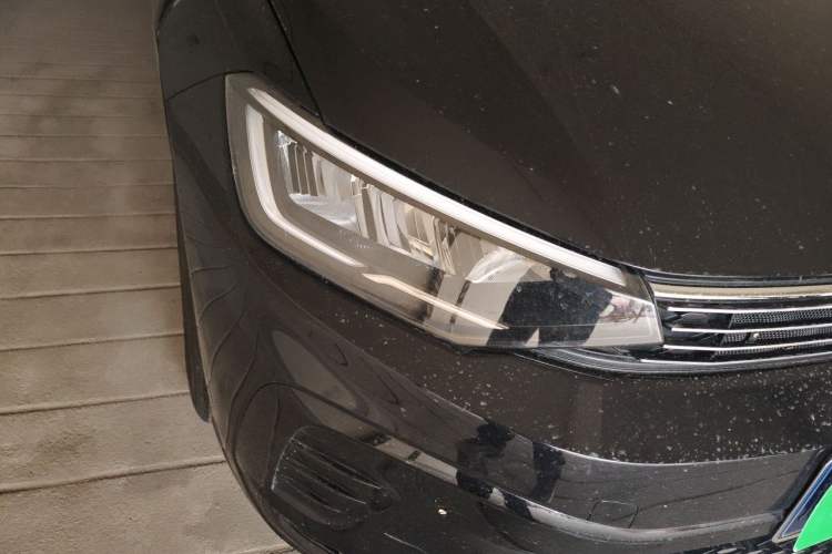 Used Volkswagen Lavida 2025 New Sharp 1.5L Outstanding New Edition Right Front Headlight