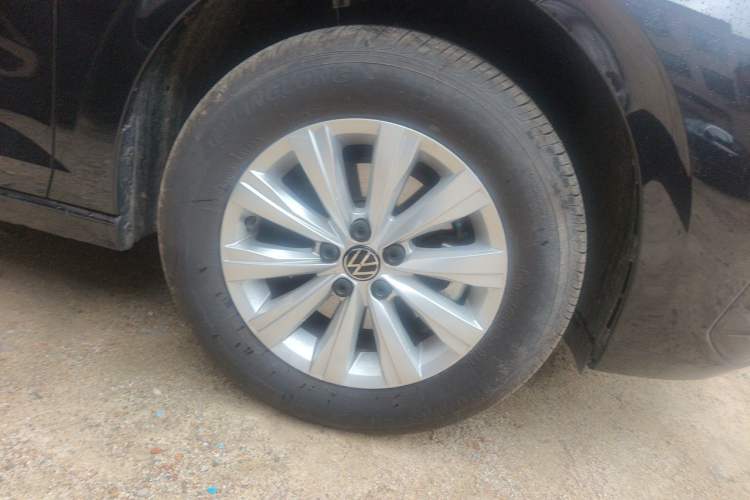 Used Volkswagen Lavida 2025 New Sharp 1.5L Outstanding New Edition Right Front Wheel Hub