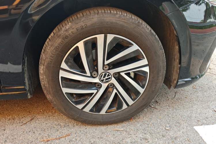 Used Volkswagen Lavida 2025 New Sharp 1.5L Outstanding New Vision Edition Right Front Wheel Hub