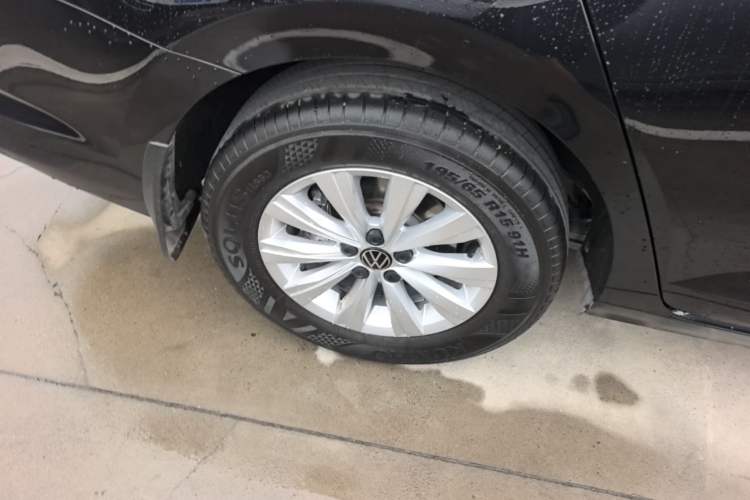 Used Volkswagen Lavida 2025 New Sharp 1.5L Outstanding New Edition Right Rear Wheel Hub