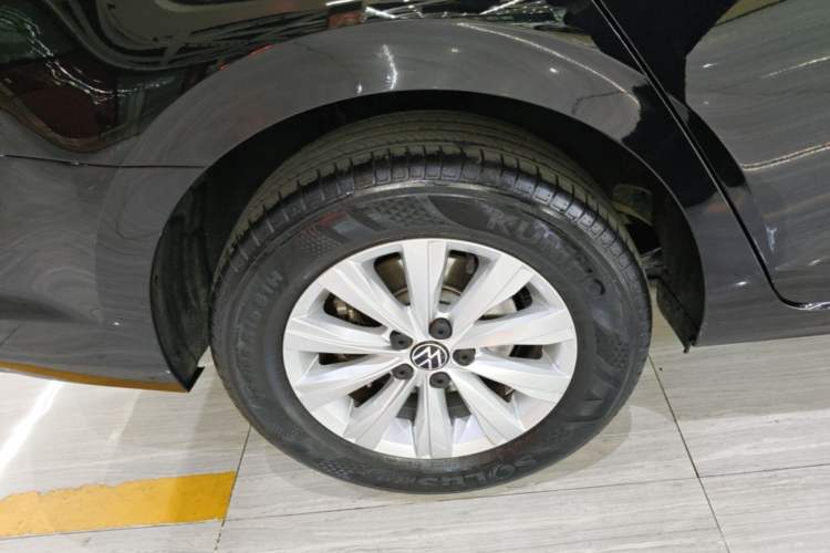 Used Volkswagen Lavida 2025 New Sharp 1.5L Outstanding New Edition Right Rear Wheel Hub