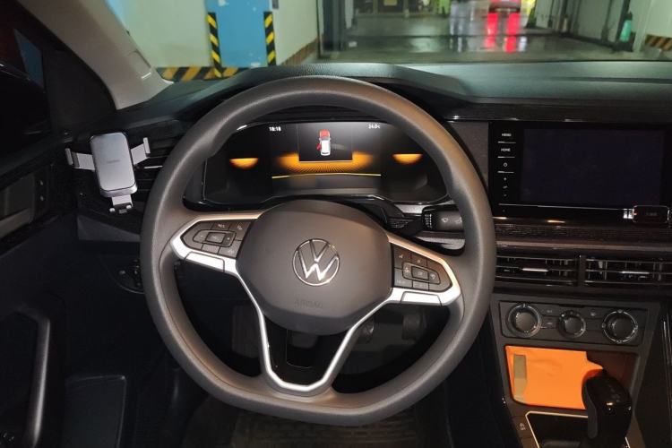 Used Volkswagen Lavida 2025 New Sharp 1.5L Outstanding New Edition Steering Wheel