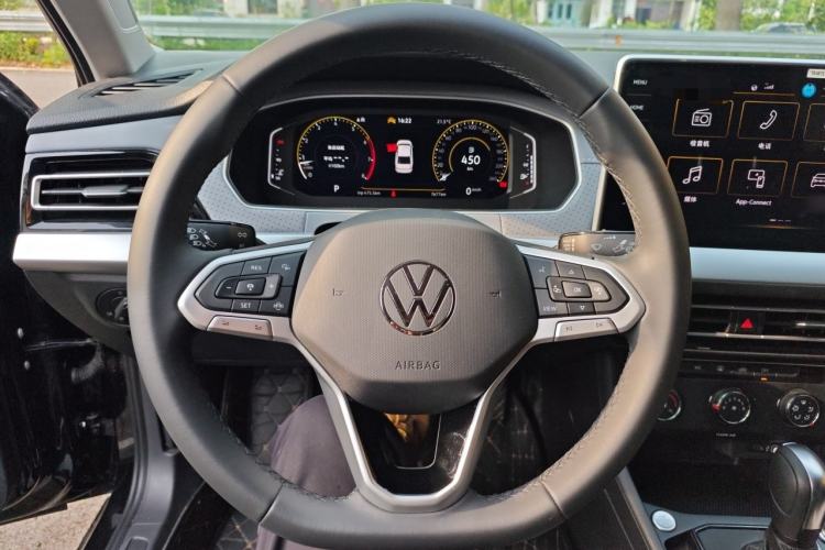 Used Volkswagen Lavida 2025 New Sharp 1.5L Outstanding New Vision Edition Steering Wheel