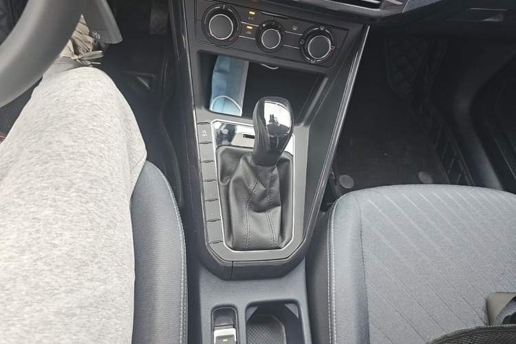 Used Volkswagen Lavida 2025 New Sharp 1.5L Outstanding New Edition Gear Lever