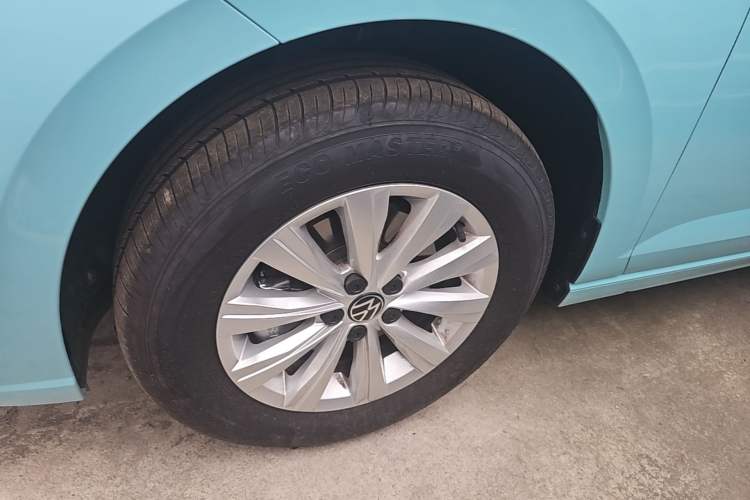 Used Volkswagen Lavida 2025 New Sharp 1.5L Outstanding New Edition Left Front Wheel Hub