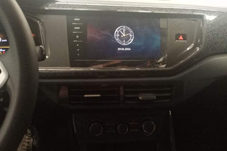 Used Volkswagen Lavida 2025 New Sharp 1.5L Outstanding New Edition Audio And AC Panel