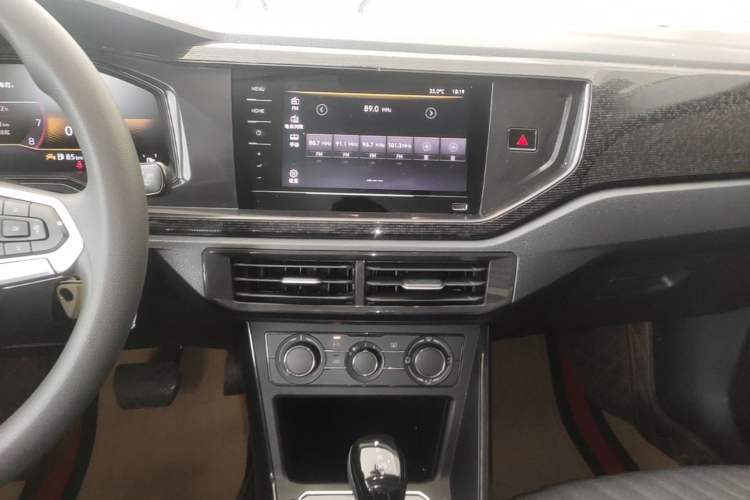 Used Volkswagen Lavida 2025 New Sharp 1.5L Outstanding New Edition Audio And AC Panel