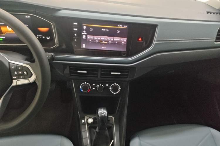 Used Volkswagen Lavida 2025 New Sharp 1.5L Outstanding New Vision Edition Audio And AC Panel