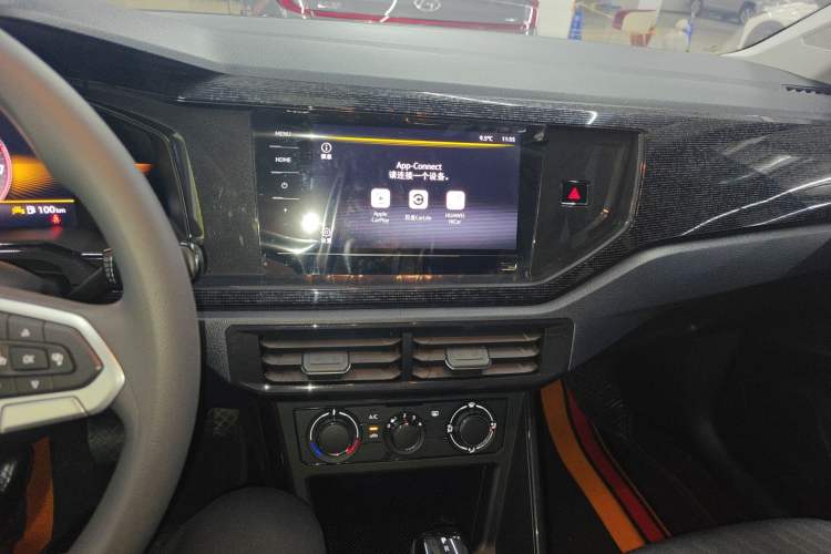 Used Volkswagen Lavida 2025 New Sharp 1.5L Outstanding New Edition Audio And AC Panel
