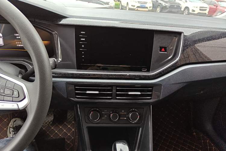 Used Volkswagen Lavida 2025 New Sharp 1.5L Outstanding New Edition Audio And AC Panel