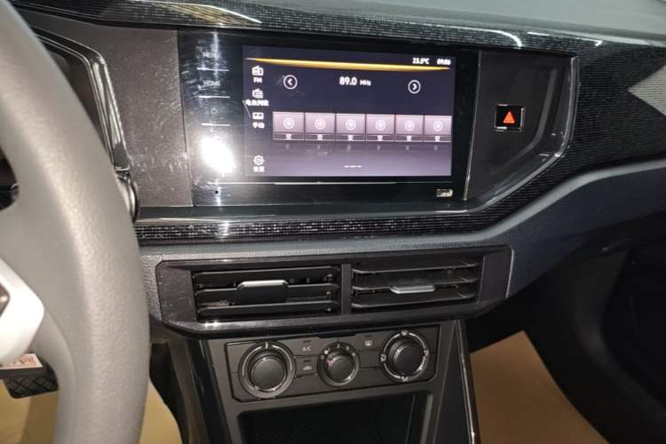 Used Volkswagen Lavida 2025 New Sharp 1.5L Outstanding New Edition Audio And AC Panel