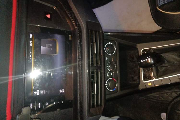 Used Volkswagen Lavida 2025 New Sharp 1.5L Outstanding New Edition Audio And AC Panel