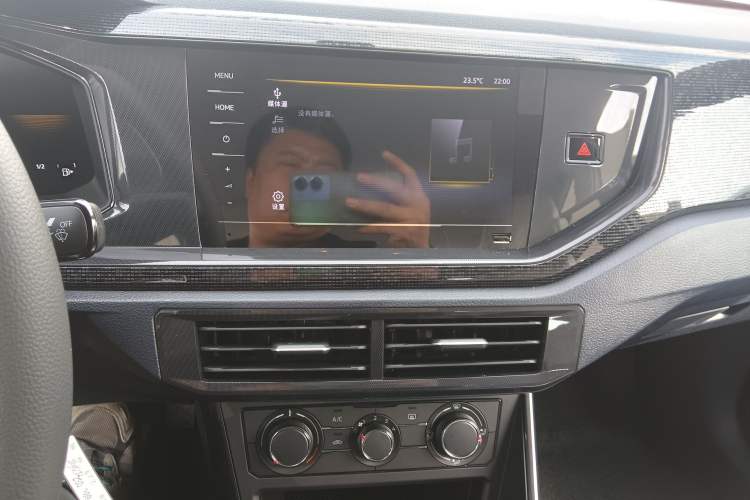 Used Volkswagen Lavida 2025 New Sharp 1.5L Outstanding New Edition Audio And AC Panel