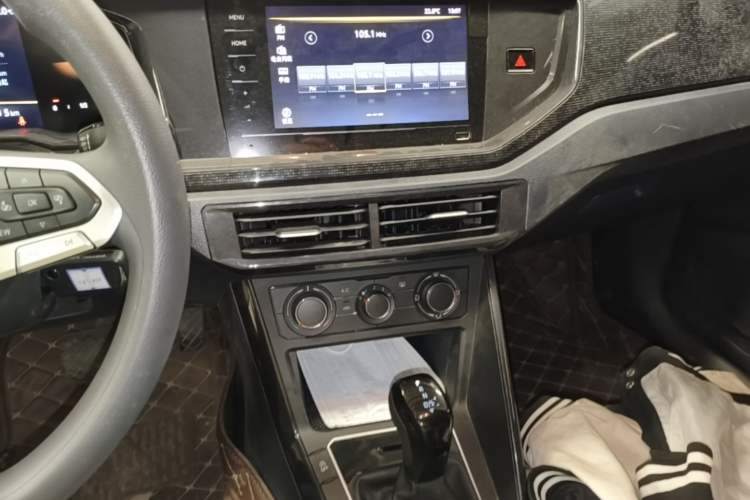 Used Volkswagen Lavida 2025 New Sharp 1.5L Outstanding New Edition Audio And AC Panel