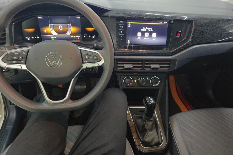 Used Volkswagen Lavida 2025 New Sharp 1.5L Outstanding New Edition Center Console