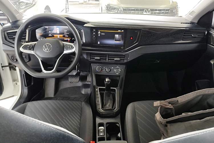 Used Volkswagen Lavida 2025 New Sharp 1.5L Outstanding New Edition Center Console