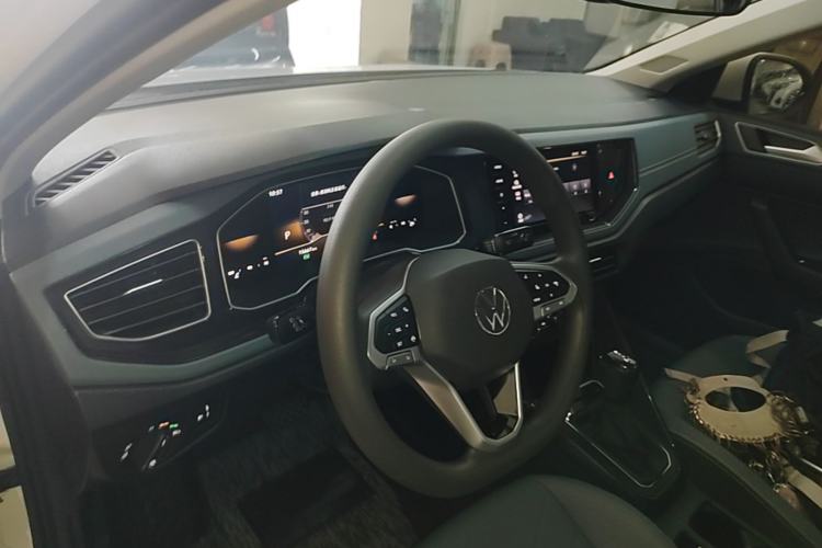 Used Volkswagen Lavida 2025 New Sharp 1.5L Outstanding New Vision Edition Center Console