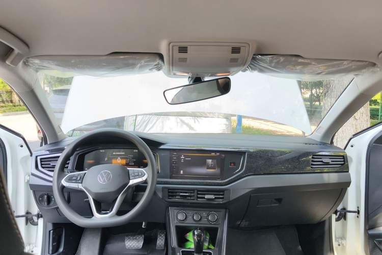 Used Volkswagen Lavida 2025 New Sharp 1.5L Outstanding New Edition Center Console