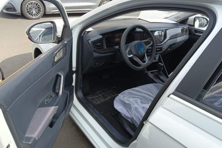 Used Volkswagen Lavida 2025 New Sharp 1.5L Outstanding New Edition Driver Seat