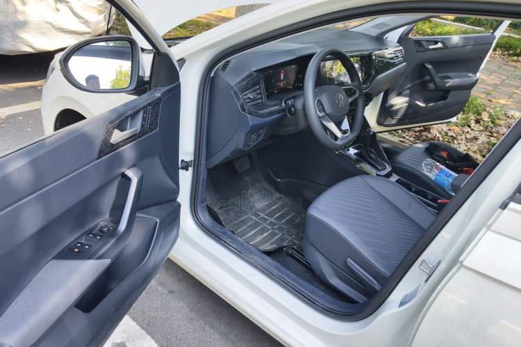 Used Volkswagen Lavida 2025 New Sharp 1.5L Outstanding New Edition Driver Seat