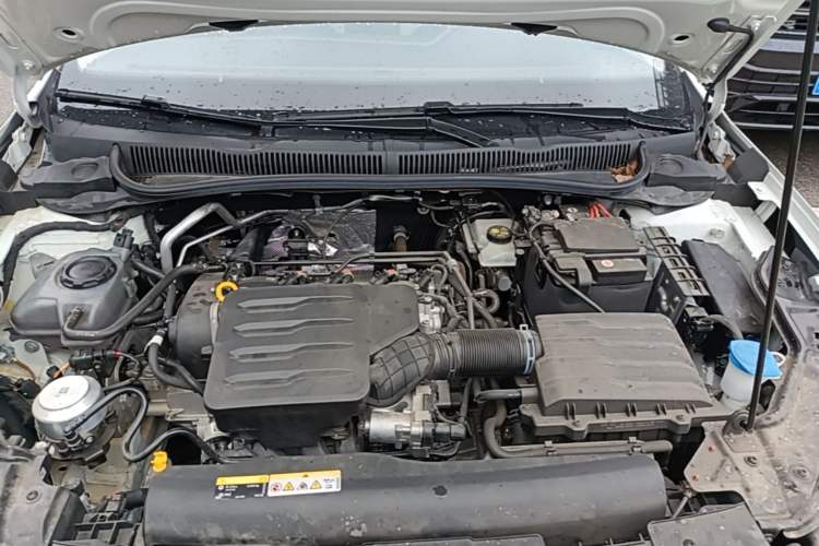 Used Volkswagen Lavida 2025 New Sharp 1.5L Outstanding New Vision Edition Engine Bay