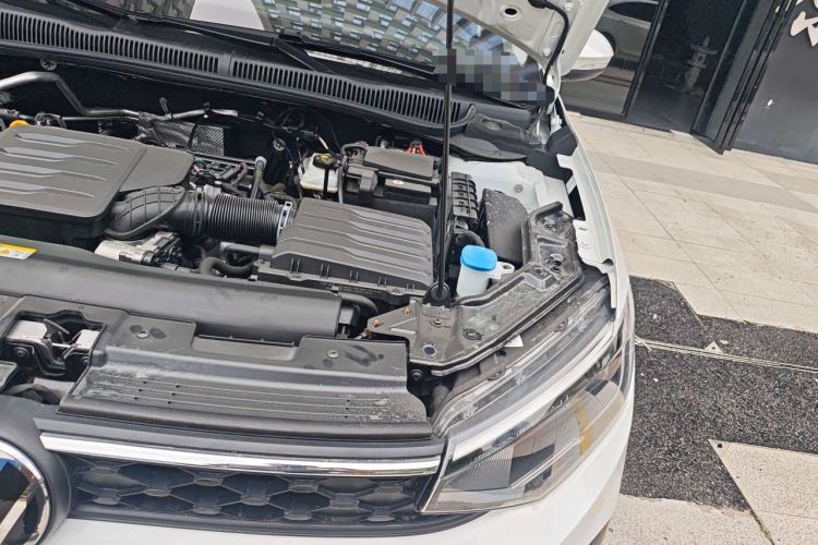 Used Volkswagen Lavida 2025 New Sharp 1.5L Outstanding New Edition Engine Bay Left