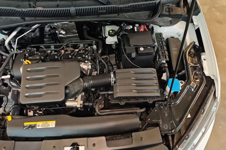 Used Volkswagen Lavida 2025 New Sharp 1.5L Outstanding New Edition Engine Bay Left