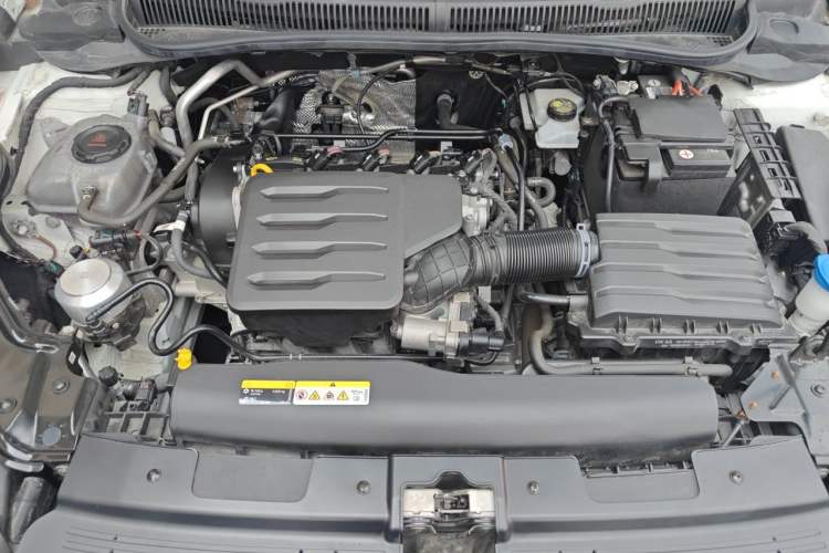 Used Volkswagen Lavida 2025 New Sharp 1.5L Outstanding New Vision Edition Engine Bay