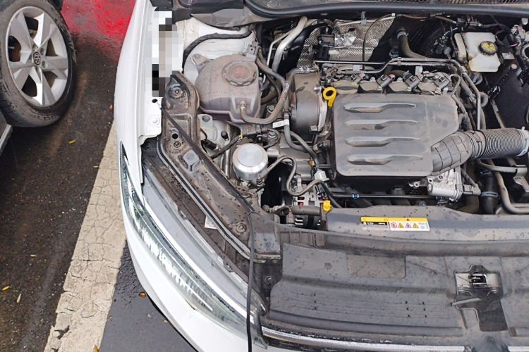 Used Volkswagen Lavida 2025 New Sharp 1.5L Outstanding New Edition Engine Bay Right