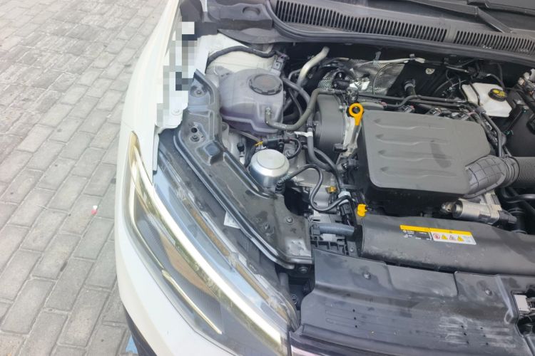 Used Volkswagen Lavida 2025 New Sharp 1.5L Outstanding New Vision Edition Engine Bay Right