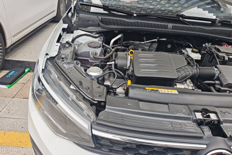 Used Volkswagen Lavida 2025 New Sharp 1.5L Outstanding New Edition Engine Bay Right