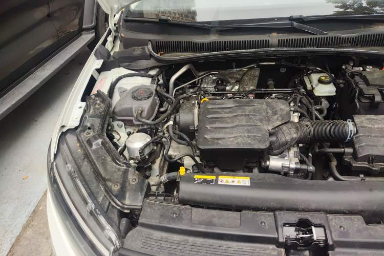 Used Volkswagen Lavida 2025 New Sharp 1.5L Outstanding New Edition Engine Bay Right