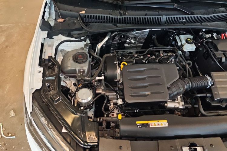 Used Volkswagen Lavida 2025 New Sharp 1.5L Outstanding New Edition Engine Bay Right