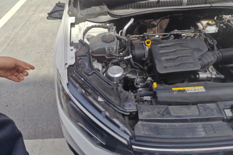 Used Volkswagen Lavida 2025 New Sharp 1.5L Outstanding New Vision Edition Engine Bay Right