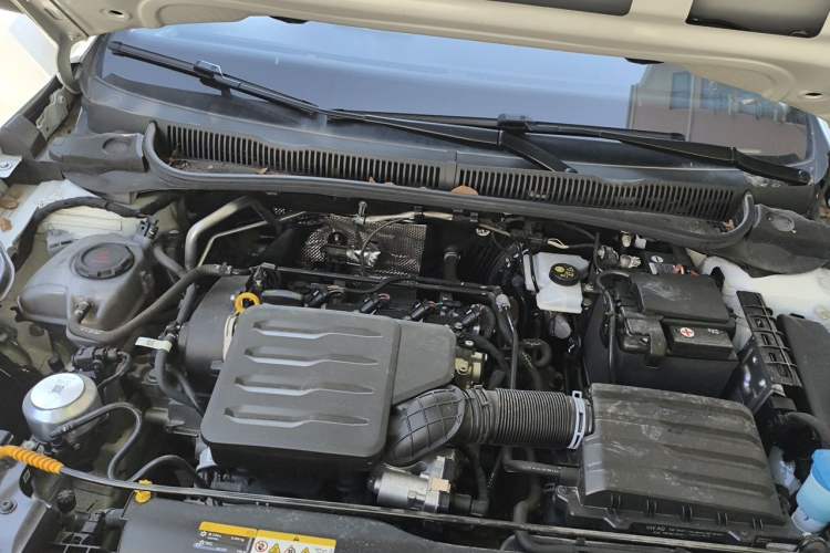 Used Volkswagen Lavida 2025 New Sharp 1.5L Outstanding New Vision Edition Engine Bay