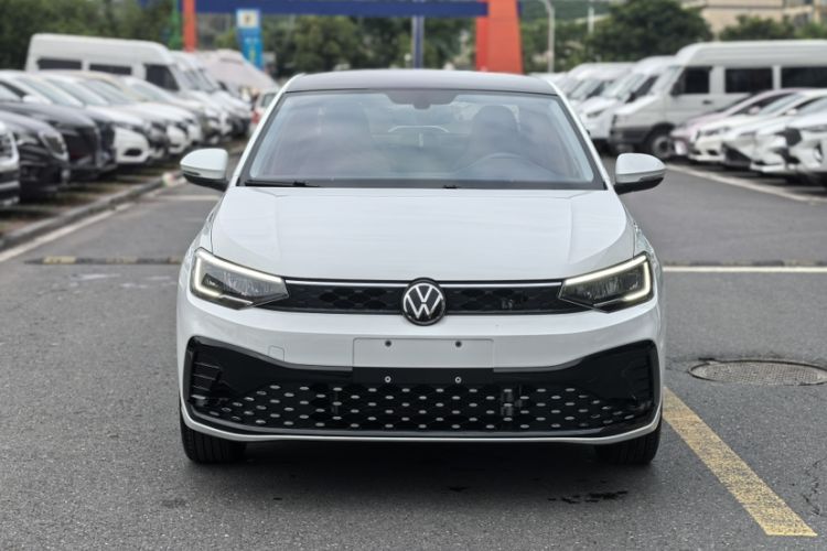 Used Volkswagen Lavida 2025 New Sharp 1.5L Outstanding New Edition Exterior 3
