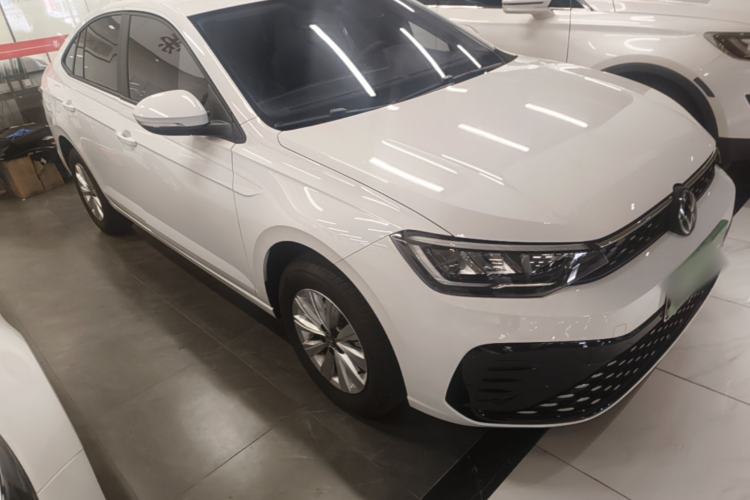 Used Volkswagen Lavida 2025 New Sharp 1.5L Outstanding New Edition Front Right 45 Deg