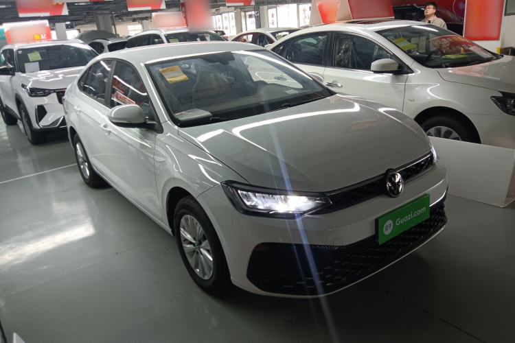 Used Volkswagen Lavida 2025 New Sharp 1.5L Outstanding New Edition Front Right 45 Deg