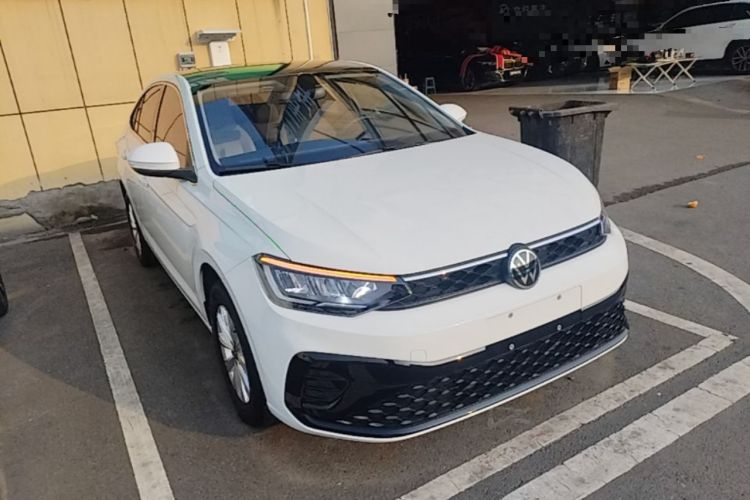 Used Volkswagen Lavida 2025 New Sharp 1.5L Outstanding New Edition Front Right 45 Deg