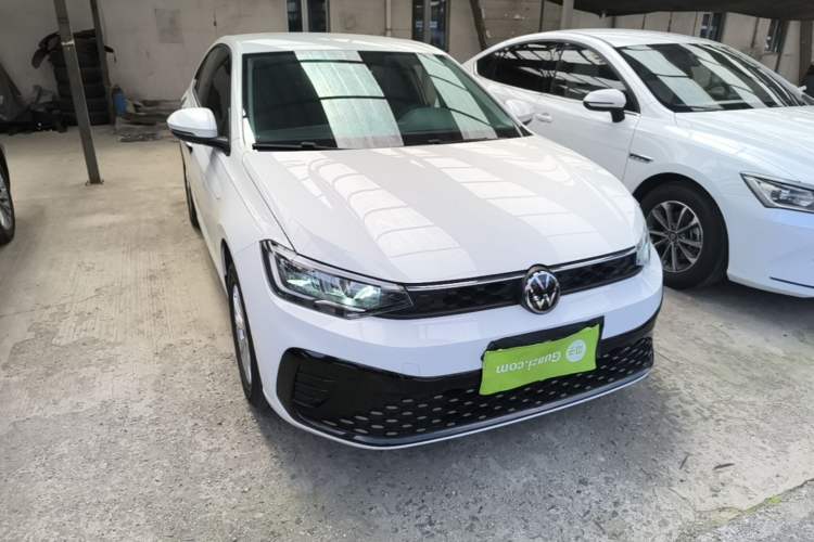 Used Volkswagen Lavida 2025 New Sharp 1.5L Outstanding New Edition Front Right 45 Deg