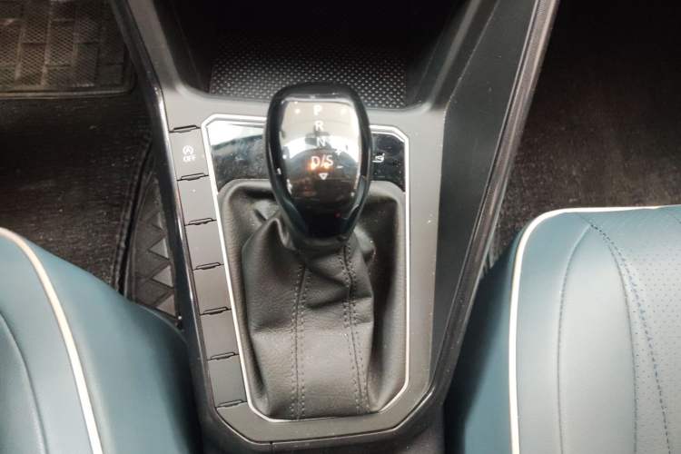 Used Volkswagen Lavida 2025 New Sharp 1.5L Outstanding New Edition Gear Lever
