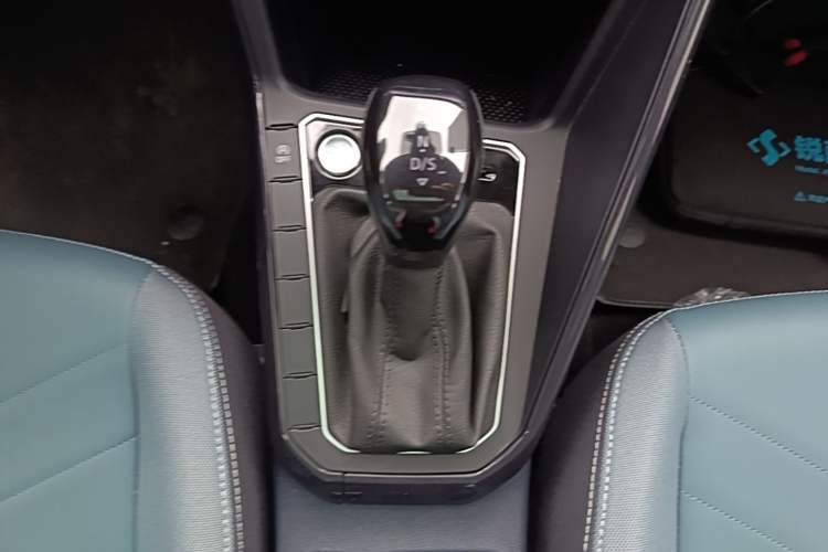 Used Volkswagen Lavida 2025 New Sharp 1.5L Outstanding New Vision Edition Gear Lever