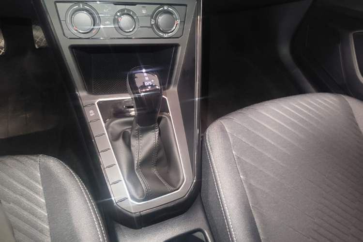 Used Volkswagen Lavida 2025 New Sharp 1.5L Outstanding New Edition Gear Lever