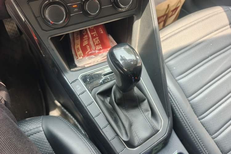 Used Volkswagen Lavida 2025 New Sharp 1.5L Outstanding New Edition Gear Lever