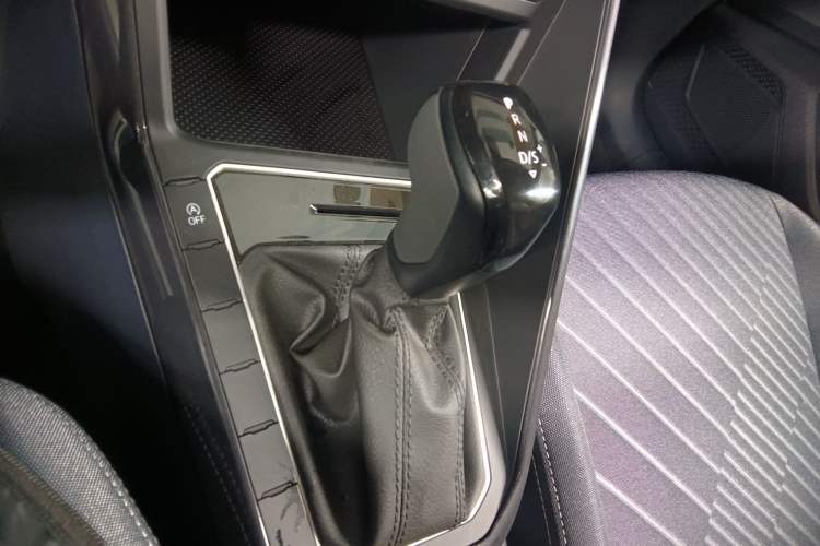 Used Volkswagen Lavida 2025 New Sharp 1.5L Outstanding New Edition Gear Lever