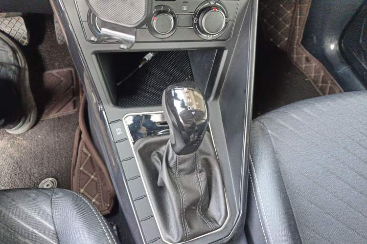 Used Volkswagen Lavida 2025 New Sharp 1.5L Outstanding New Edition Gear Lever