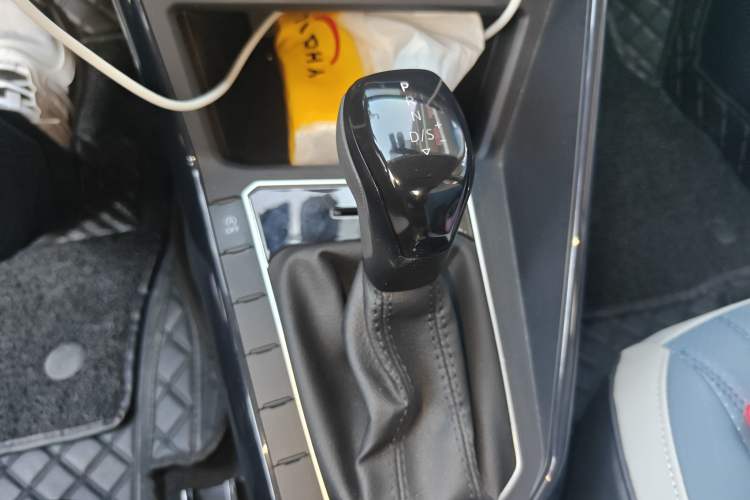 Used Volkswagen Lavida 2025 New Sharp 1.5L Outstanding New Edition Gear Lever